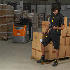 U-Power Frank scarpa antinfortunistica S1PS indossata su cantiere edile
